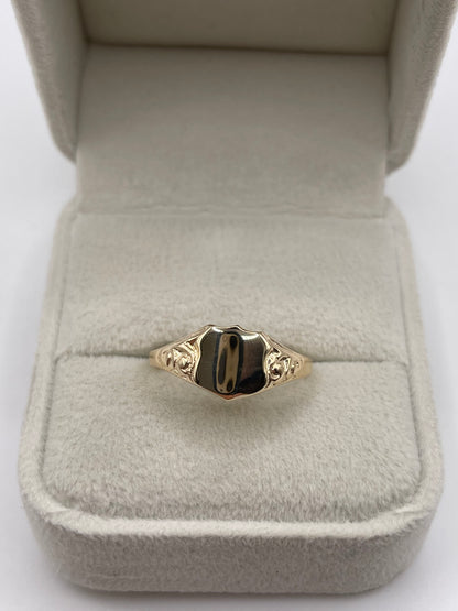 9ct gold shield signet ring