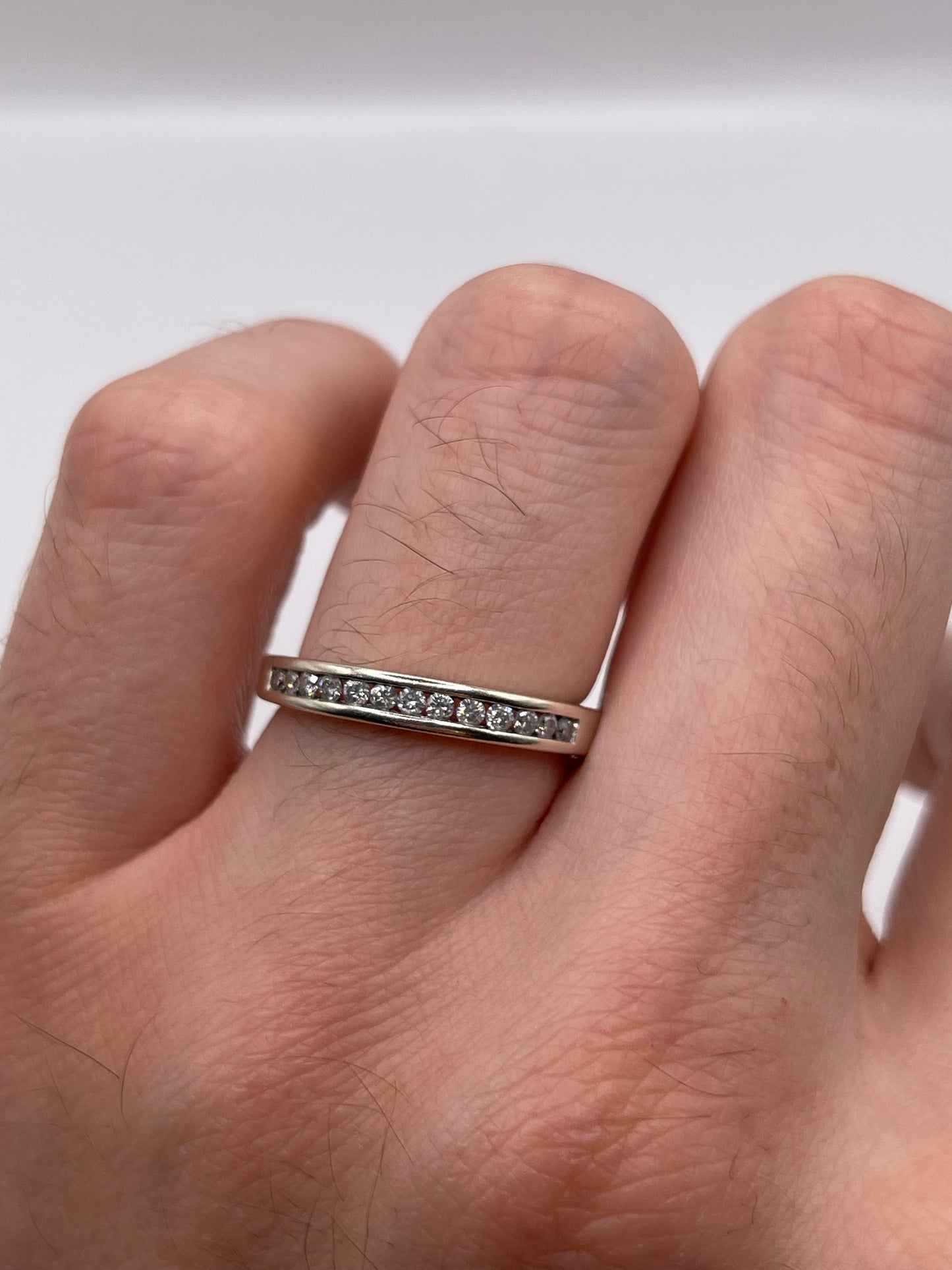 9ct white gold diamond ring