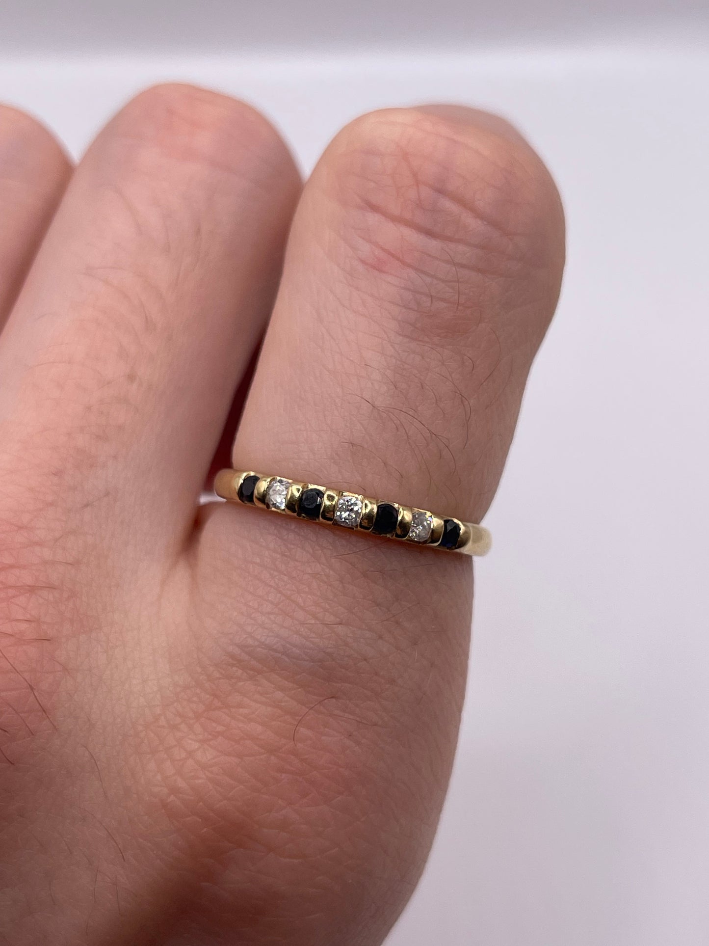 9ct gold sapphire and diamond ring