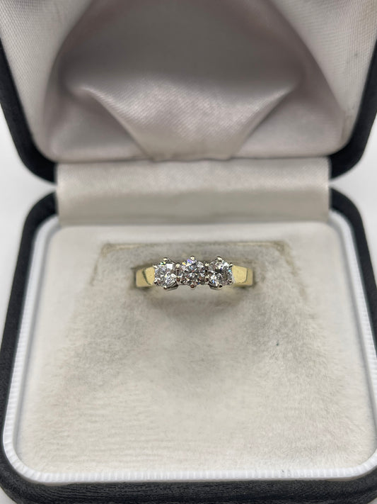 18ct gold 75 point diamond ring
