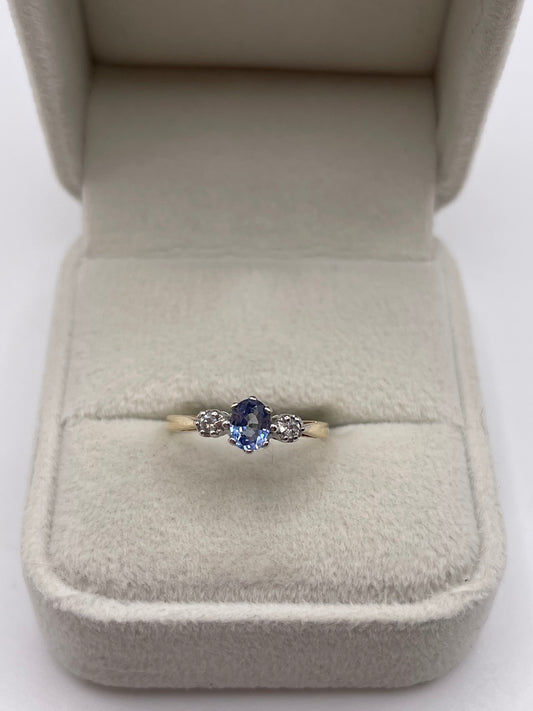 9ct gold sapphire and diamond ring