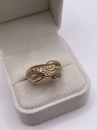 9ct gold garnet snake ring