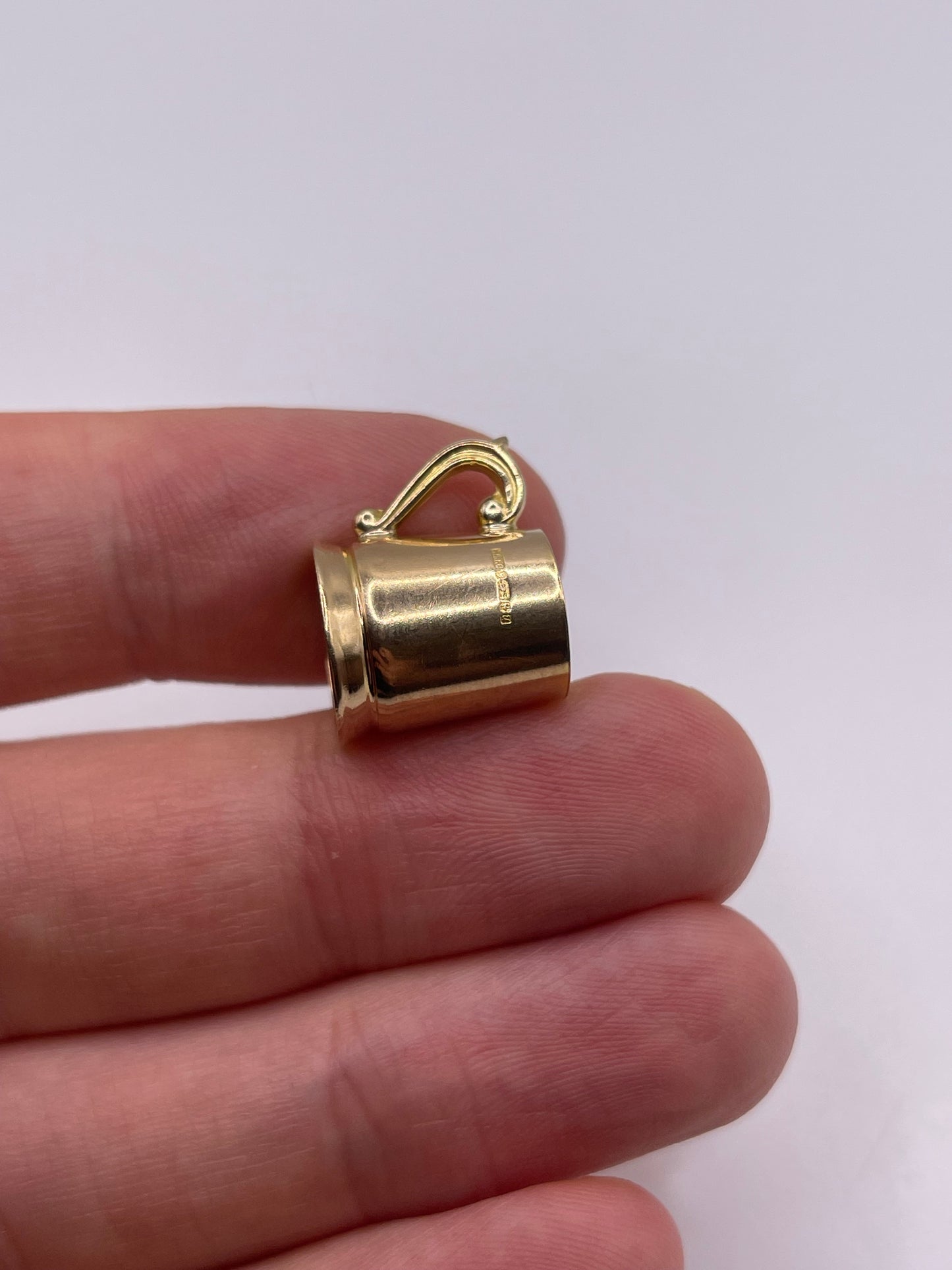 9ct gold tankard charm