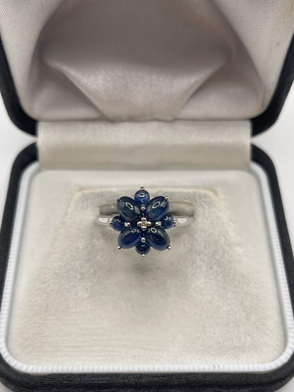 9ct white gold cabochon sapphire and diamond ring