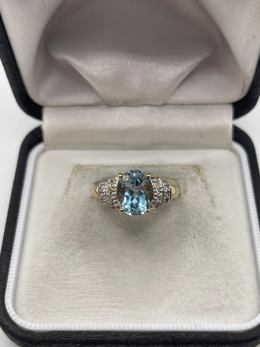 9ct gold aquamarine and diamond ring