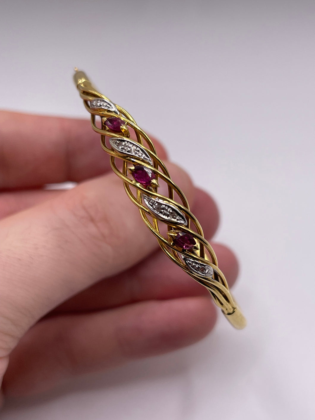 18ct gold ruby and diamond bangle