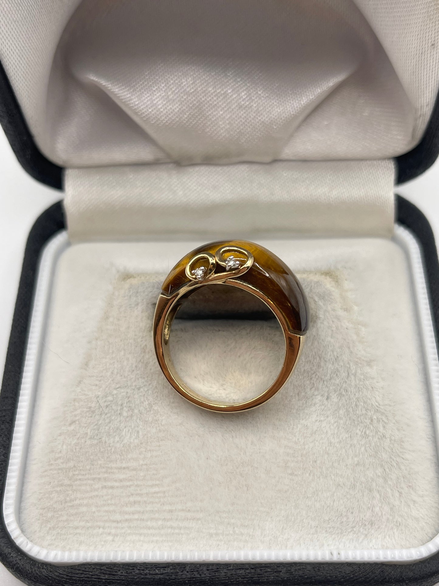 9ct gold tigers eye and diamond ring