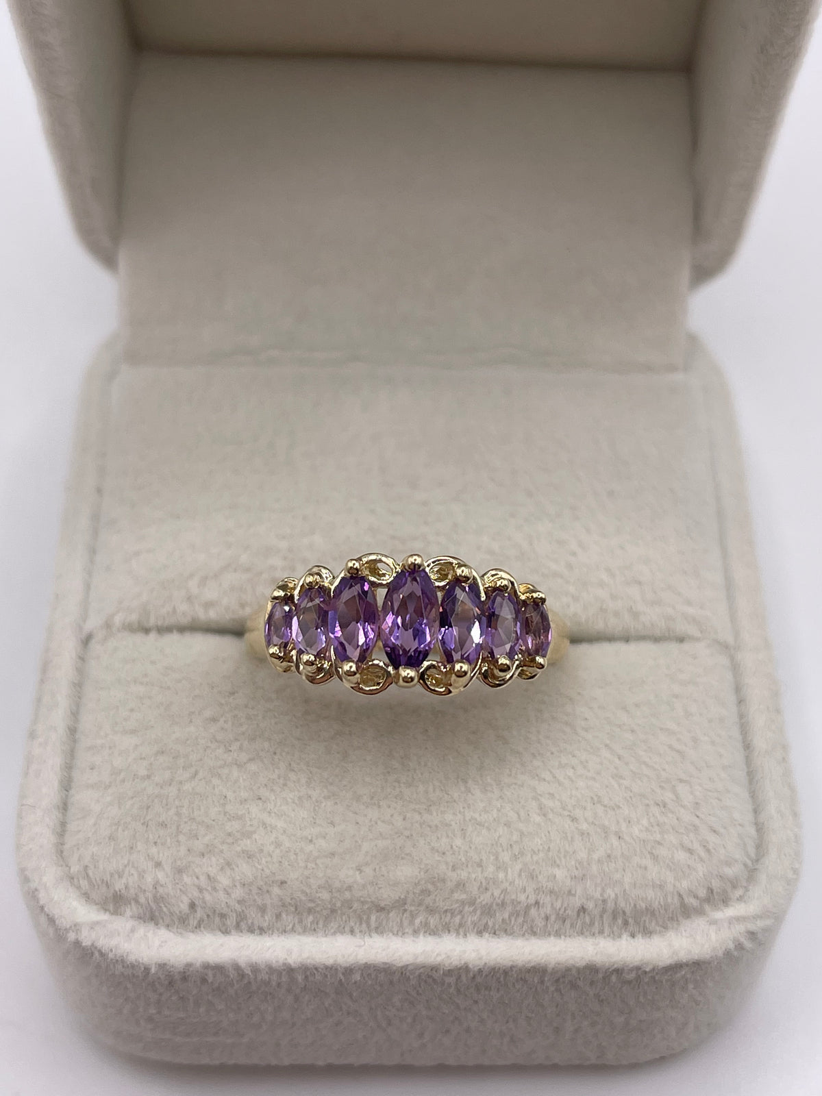 9ct gold amethyst ring