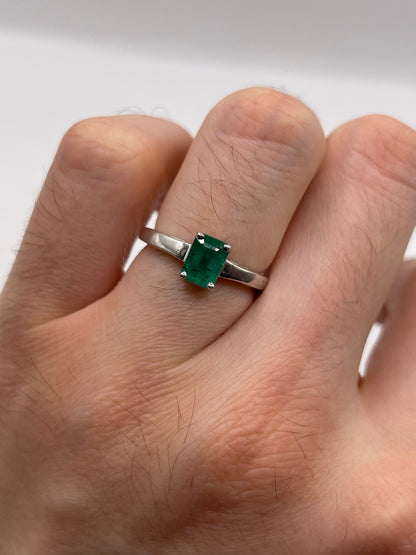 Silver emerald ring