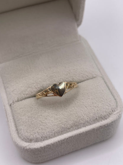 9ct gold heart ring