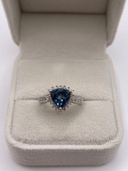 9ct white gold topaz and diamond ring