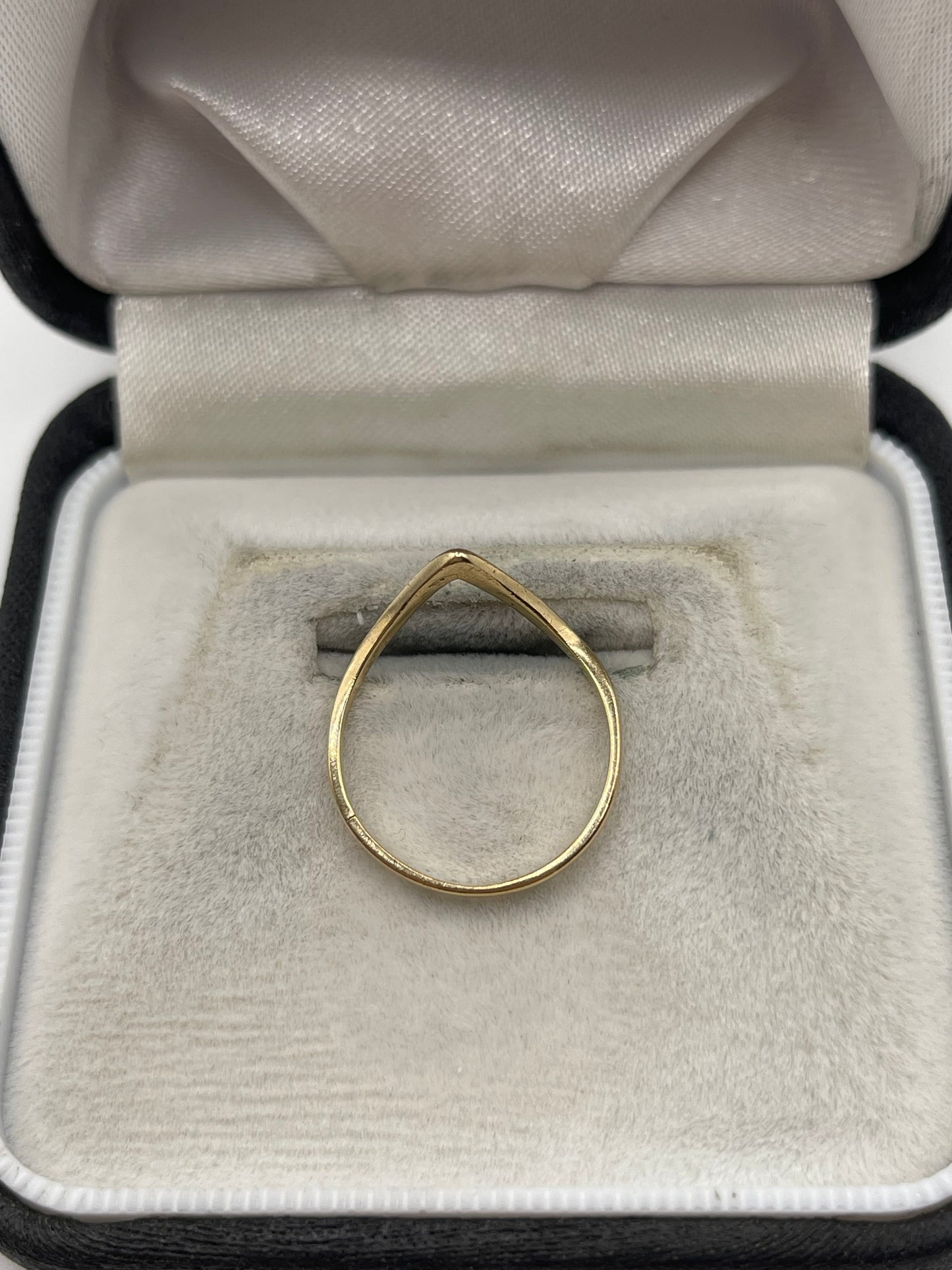 9ct gold wishbone ring
