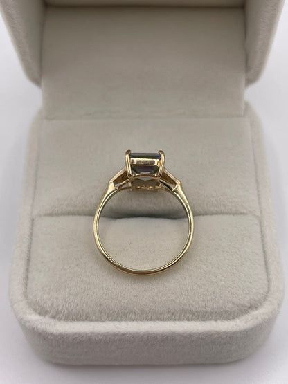 9ct gold mystic topaz and diamond ring