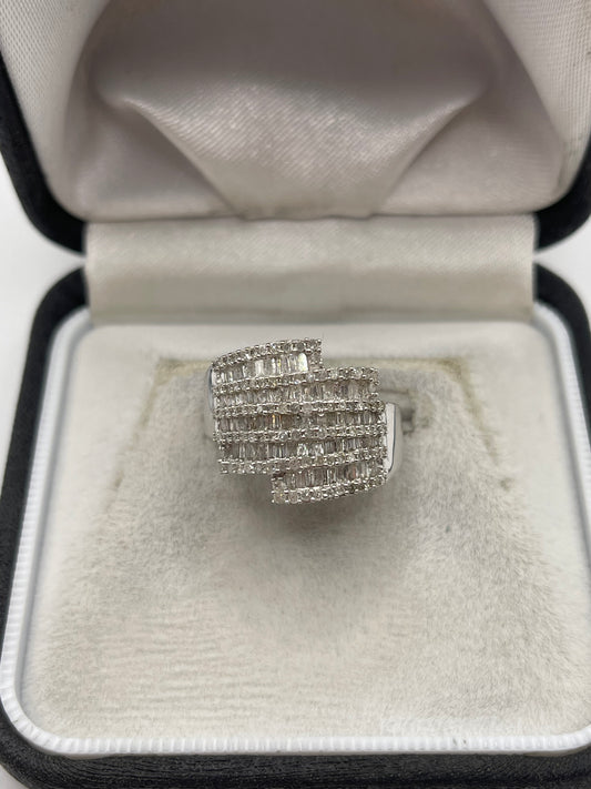 9ct white gold diamond ring
