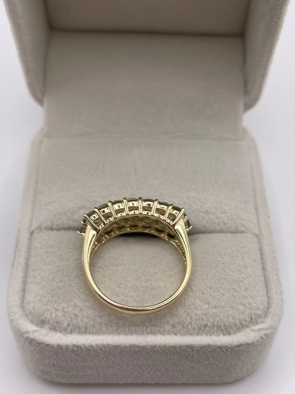 9ct gold green sapphire cluster ring