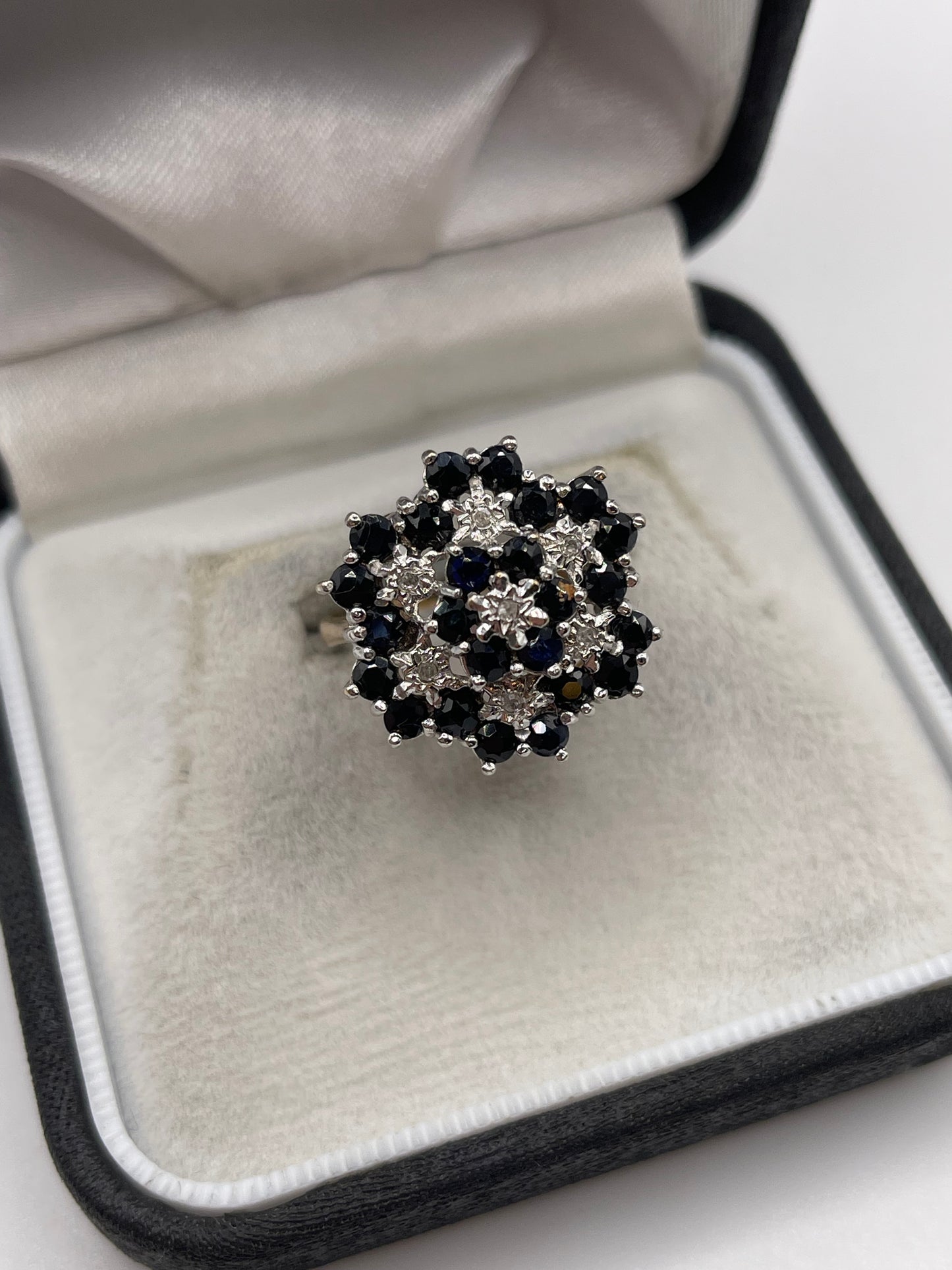 9ct gold sapphire and diamond cluster ring