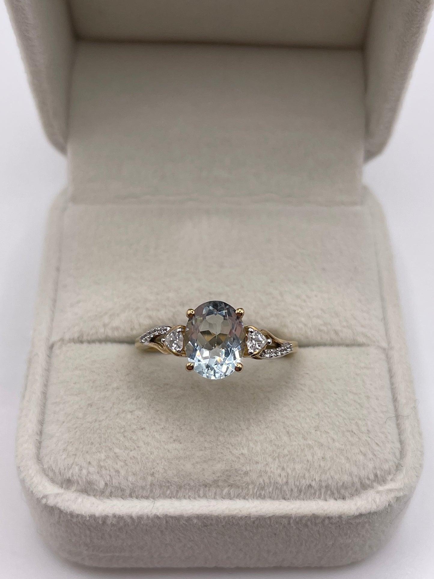 9ct gold topaz and zircon ring