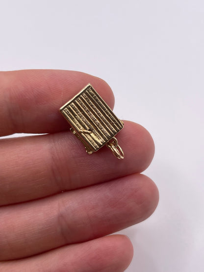 9ct gold Punch and Judy charm