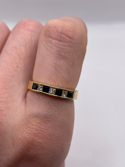 18ct gold sapphire and diamond ring