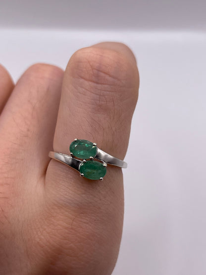 9ct white gold emerald ring