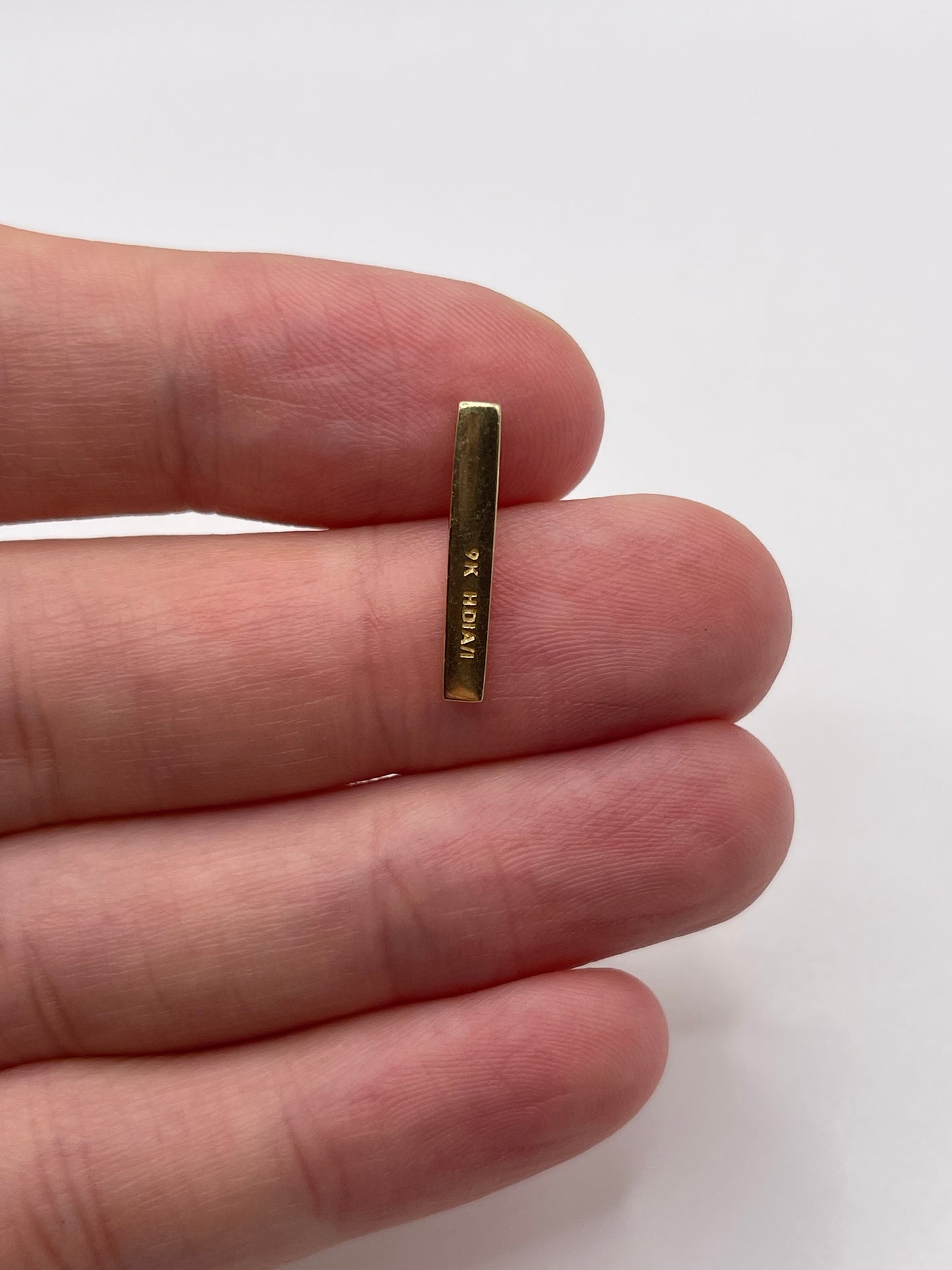 9ct gold diamond pendant