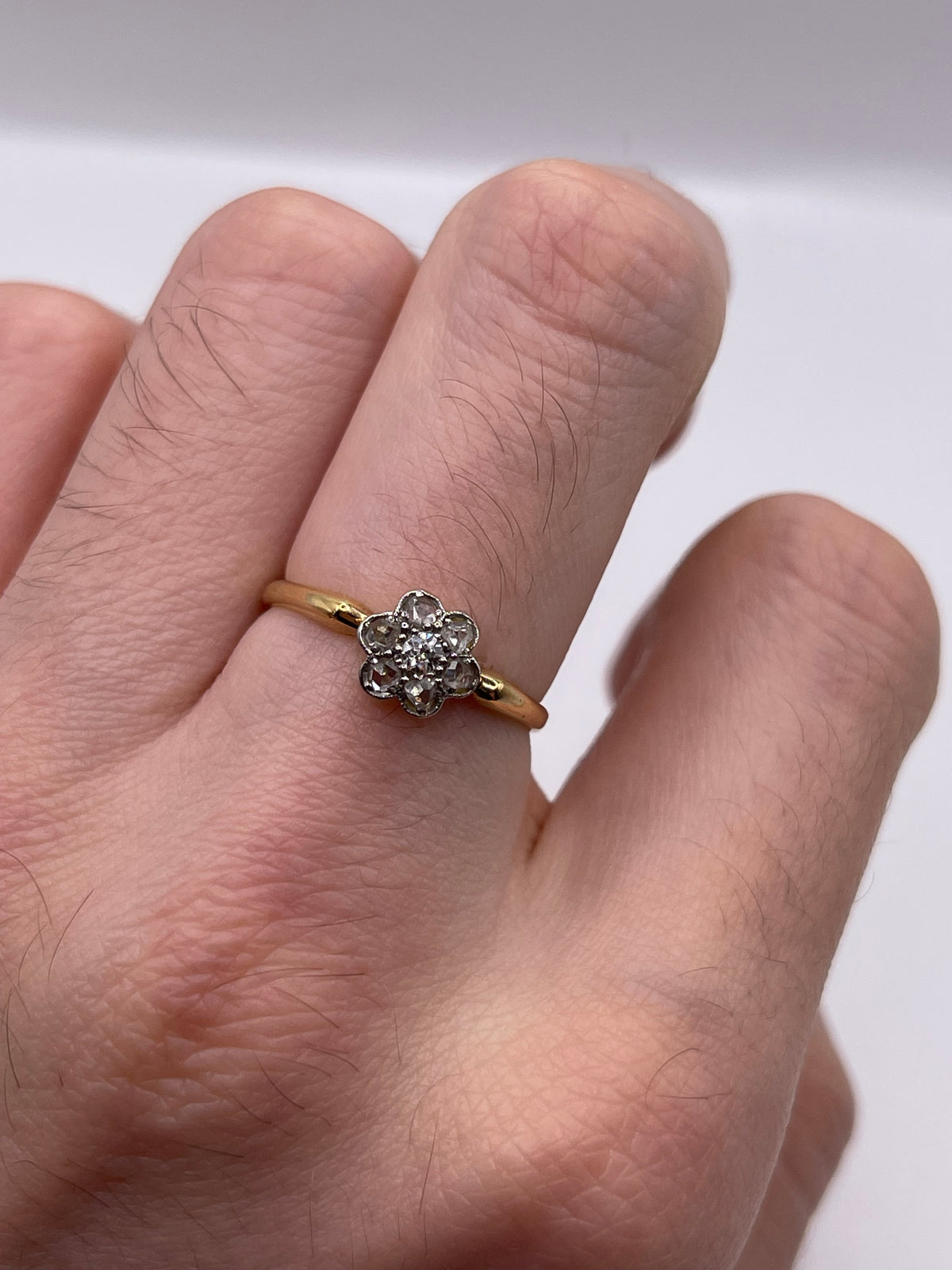 18ct gold diamond cluster ring