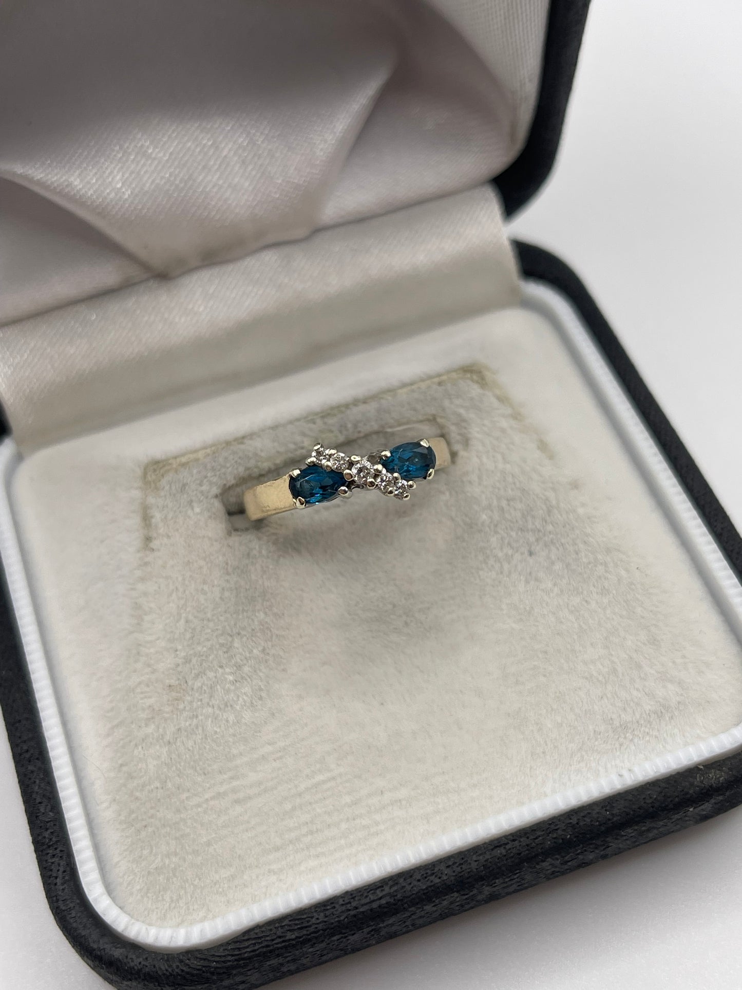9ct gold topaz and diamond ring