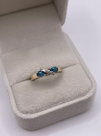 9ct gold topaz and diamond ring