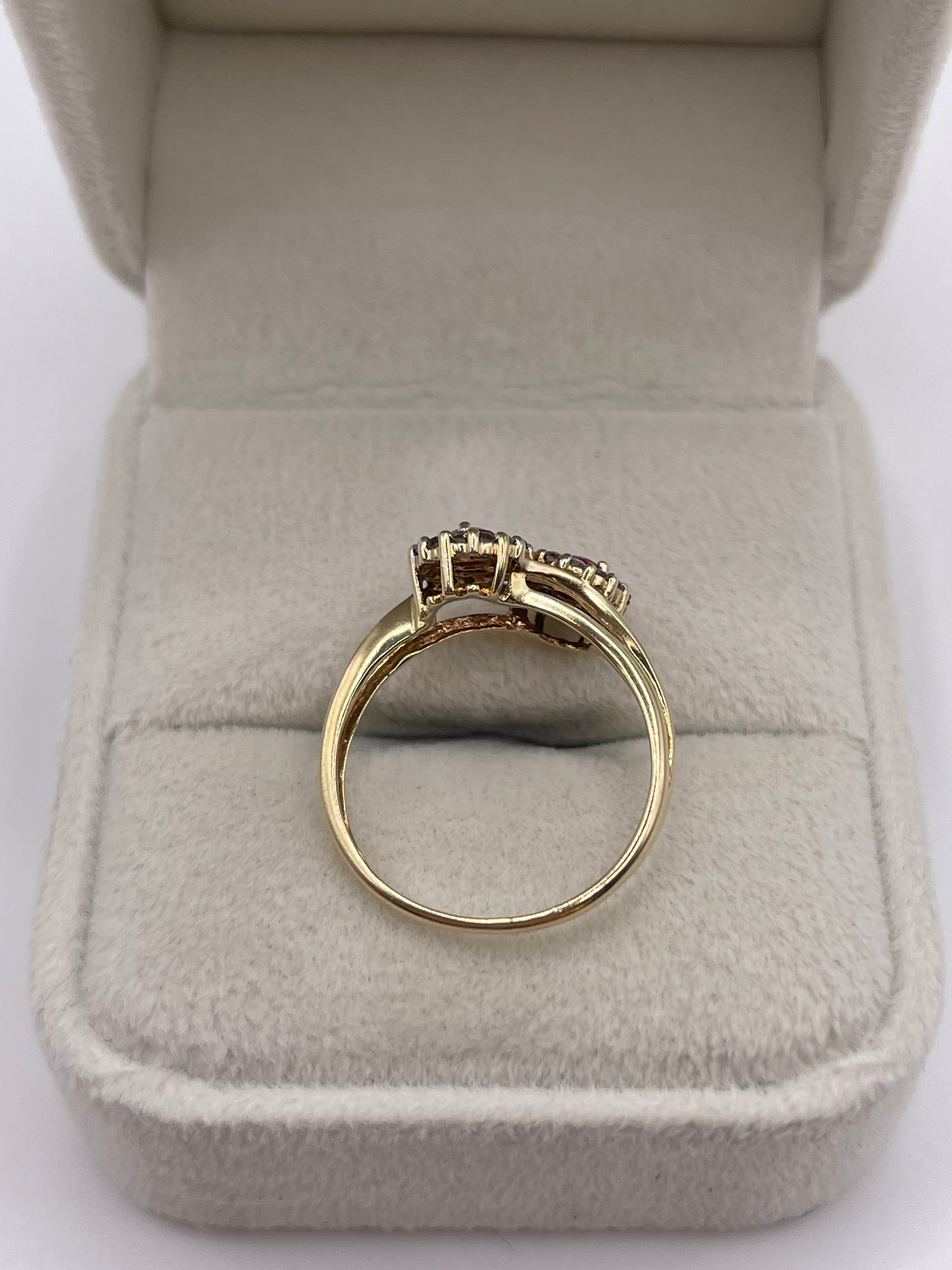 9ct gold ruby and zircon ring