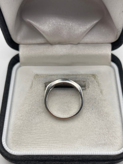 9ct white gold amethyst and diamond ring