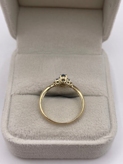9ct gold alexandrite and zircon ring