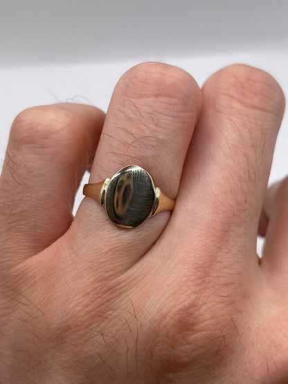 9ct gold signet ring
