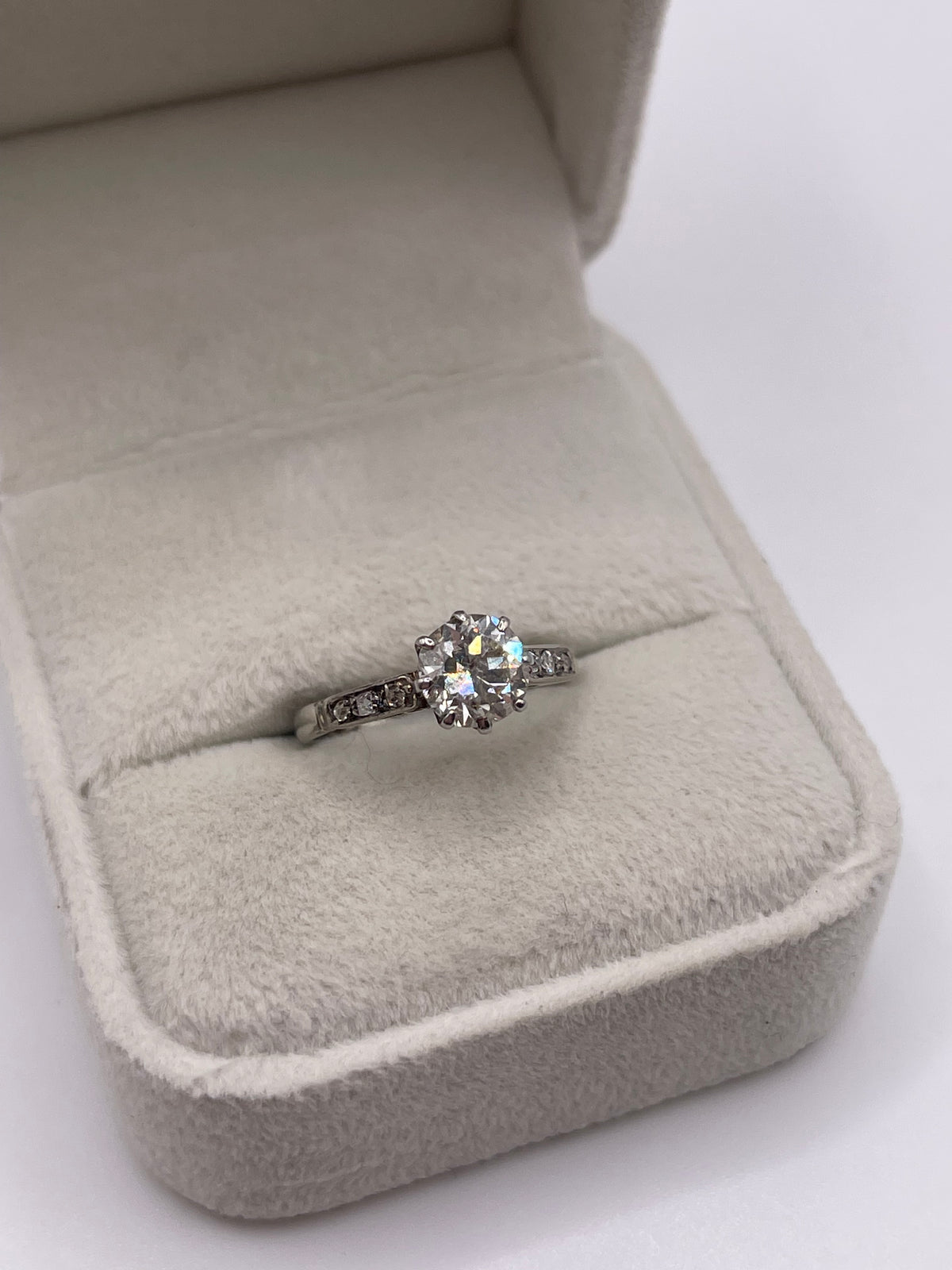 18ct white gold 1ct old cut diamond ring