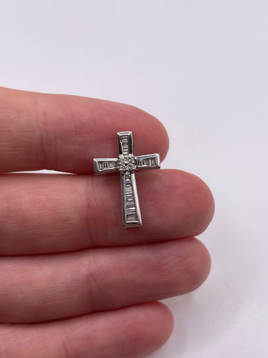 18ct white gold diamond cross pendant