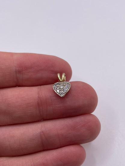 9ct gold cz heart pendant