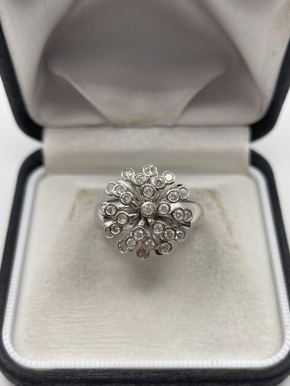 18ct white gold spinning diamond cluster ring