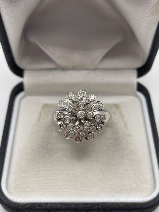 18ct white gold spinning diamond cluster ring