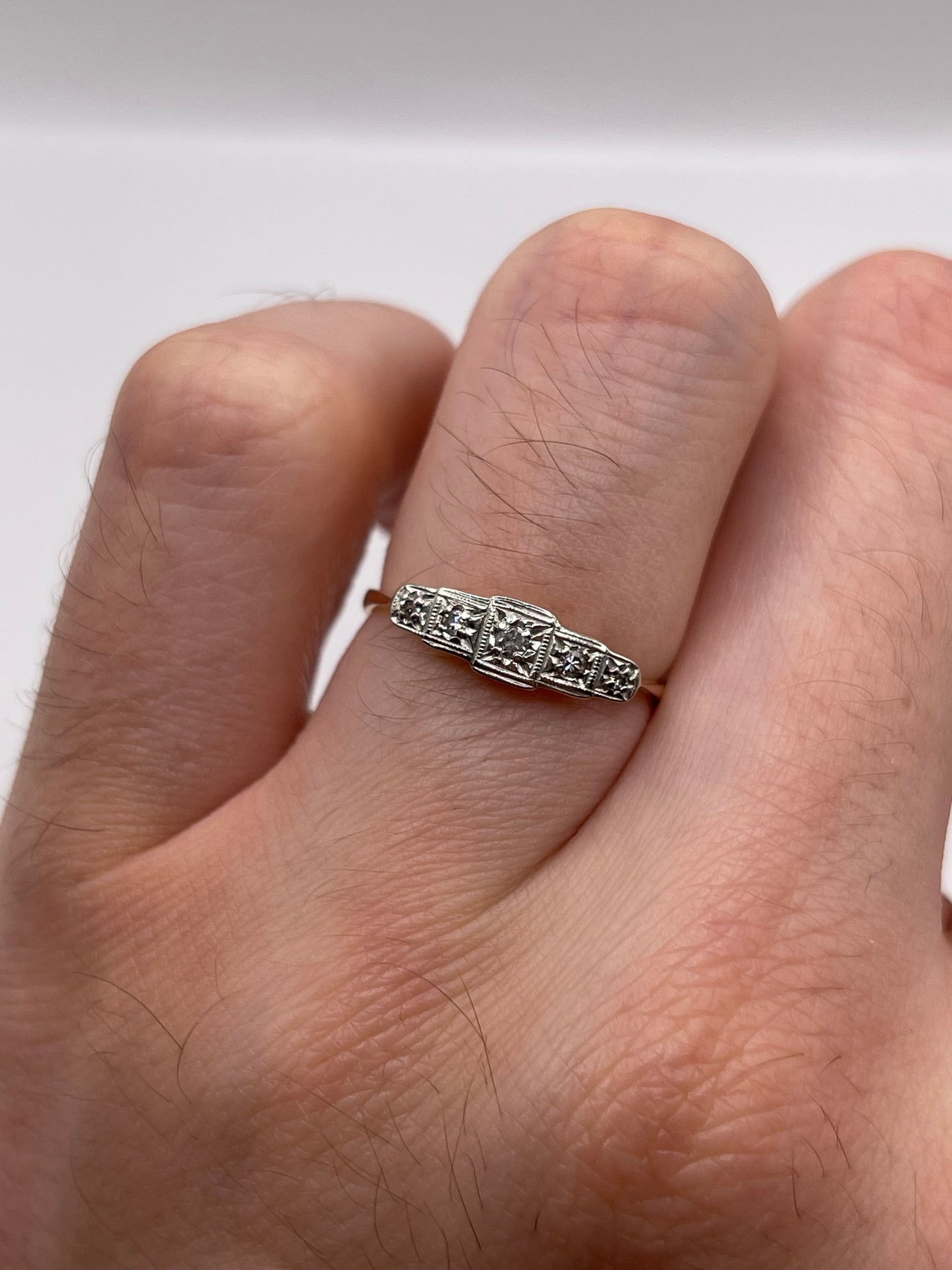 9ct gold platinum diamond ring