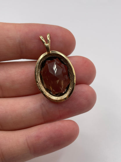 9ct gold Smokey quartz pendant