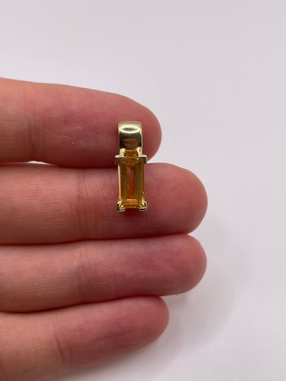 9ct gold citrine pendant