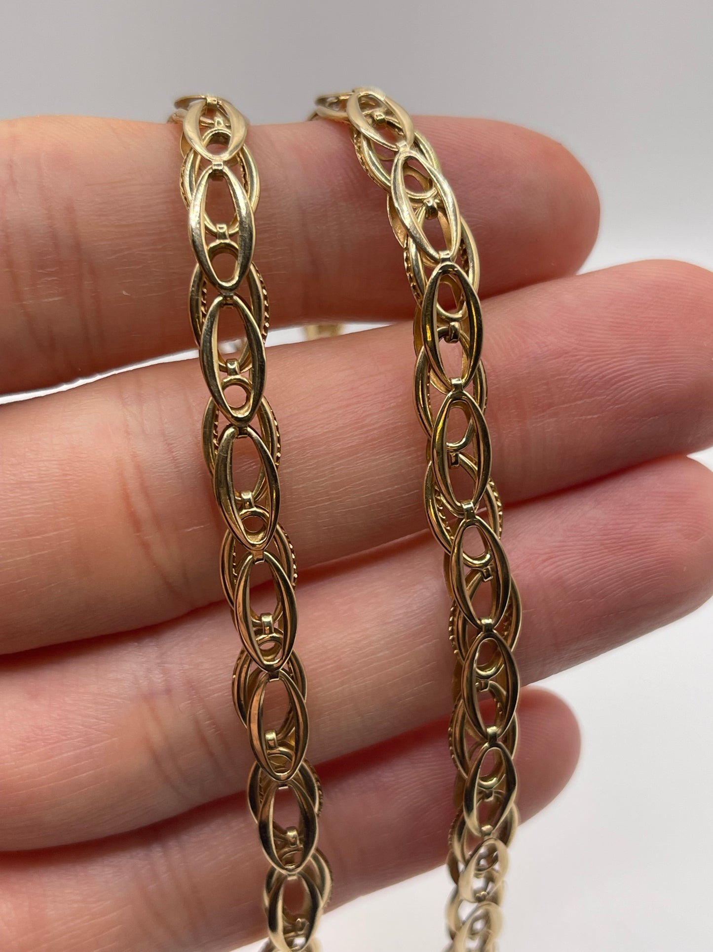 9ct gold chain 194