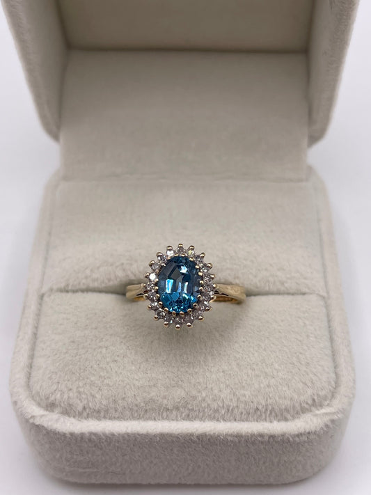 9ct gold topaz and diamond ring