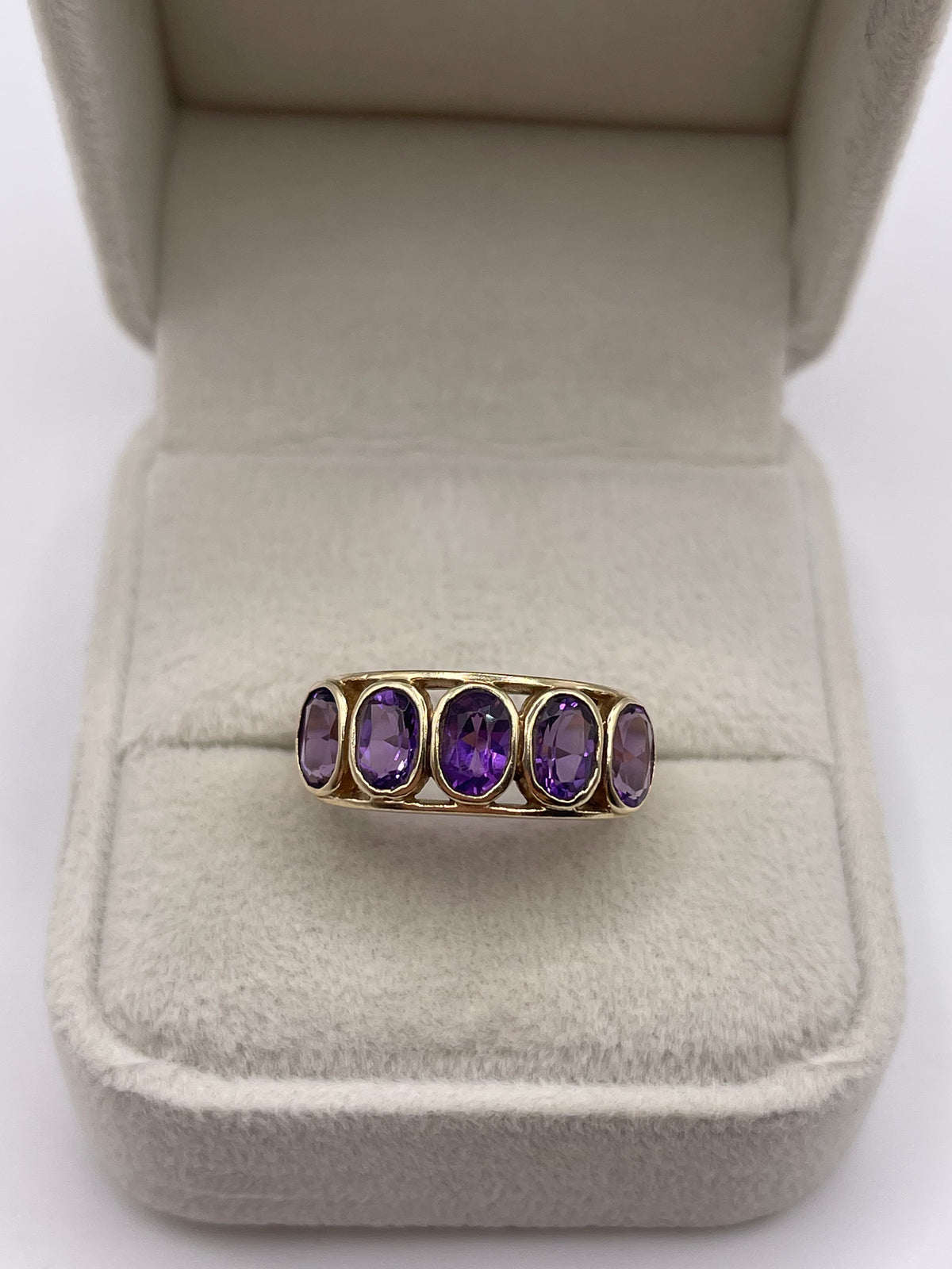 9ct gold amethyst ring