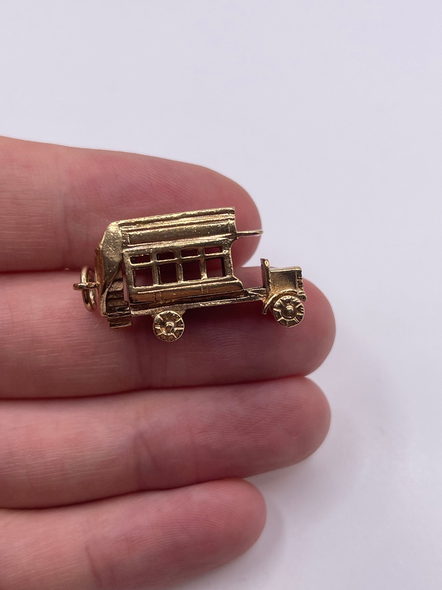 9ct gold double decker bus charm