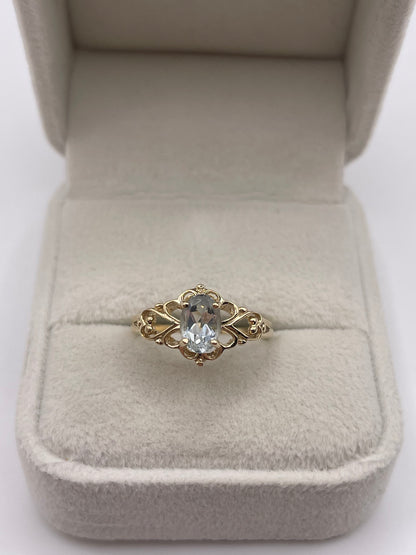 9ct gold aquamarine ring