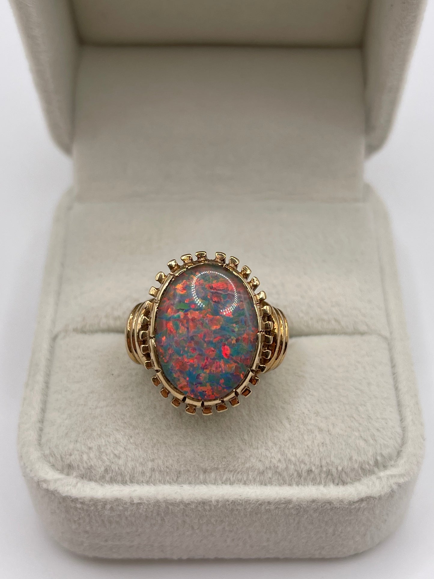 9ct gold opal triplet ring