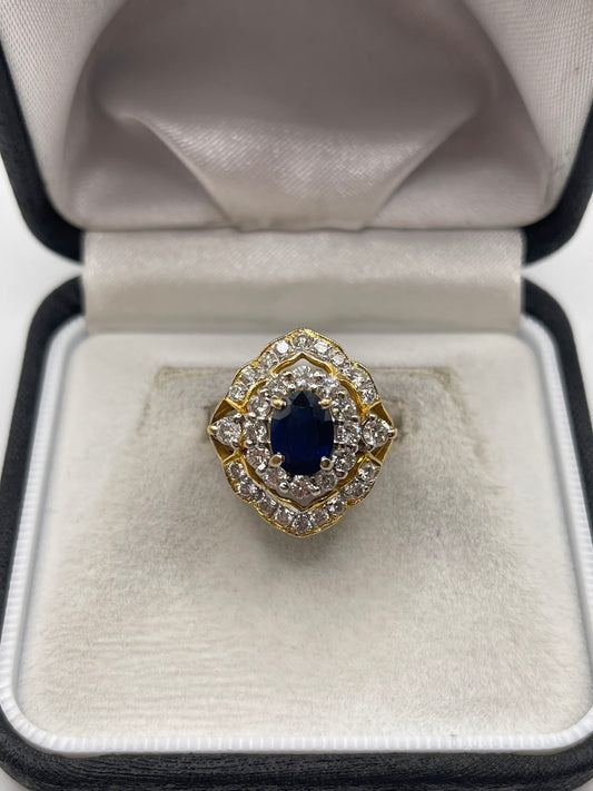 20ct gold sapphire and diamond ring