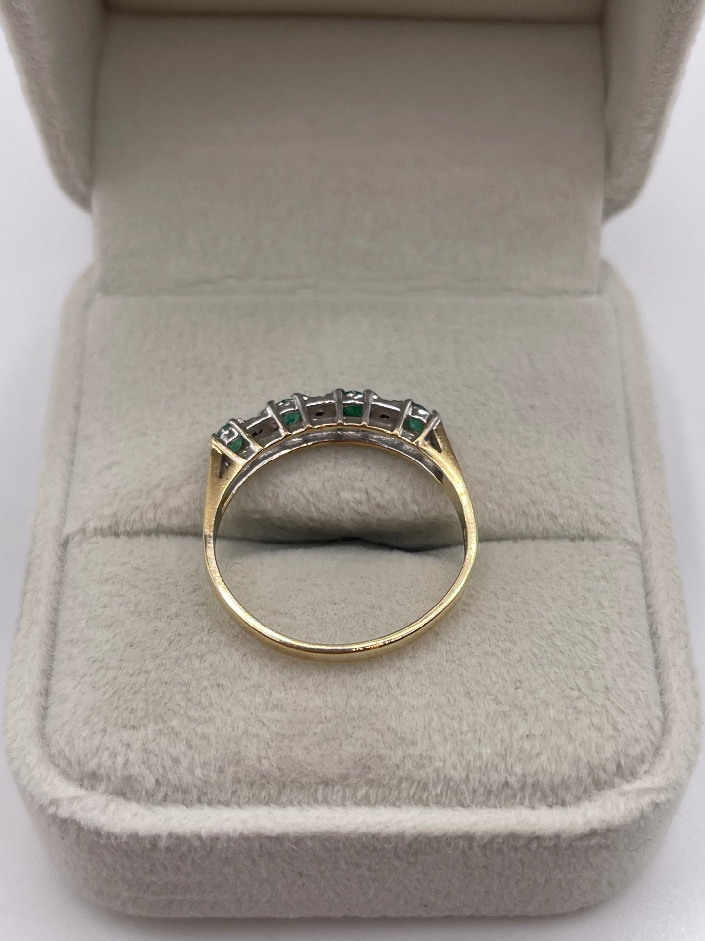 9ct gold emerald and diamond ring