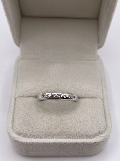 18ct white gold diamond ring