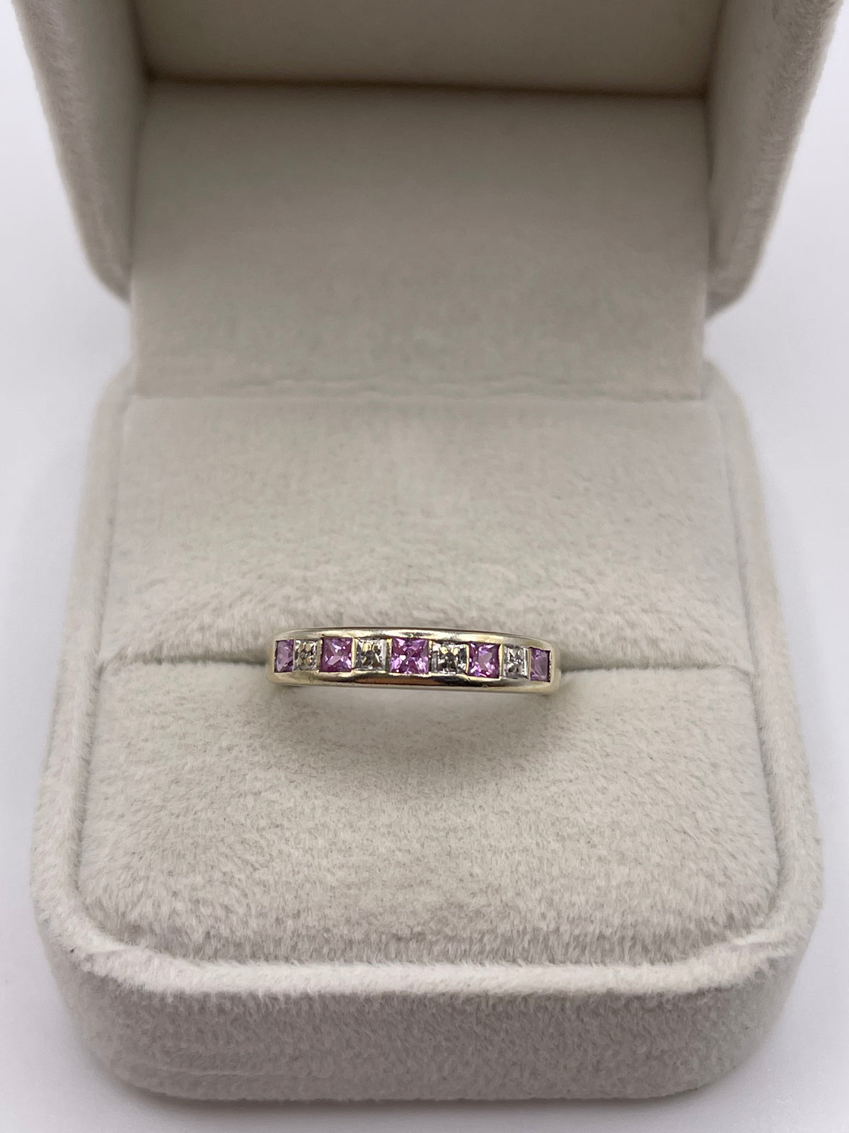 9ct white gold pink sapphire and diamond ring